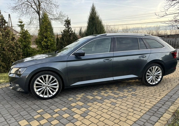 Skoda Superb cena 69999 przebieg: 267852, rok produkcji 2017 z Pińczów małe 781